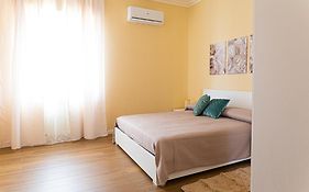 Alexas Rooms- Centro Crotone -10 min dal Mare